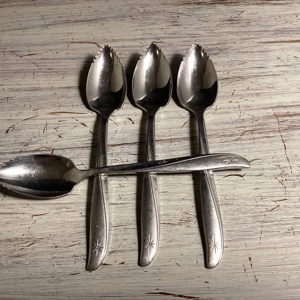 1959 Twin Star Oneida Community Stainless Serrated Grapefruit Spoons Set of 4 - Picture 4 of 4